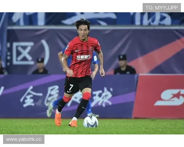 成都蓉城基地高强度备战持续推进胡荷韬静候治疗方案出炉最新动向